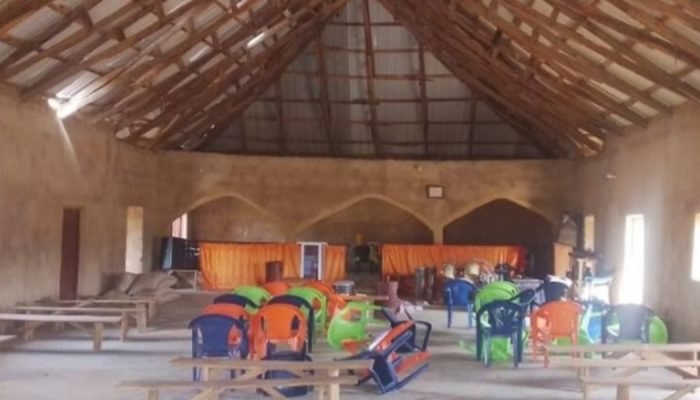 Igreja atacada na Nigéria. (Imagem ilustrativa/Portas Abertas).