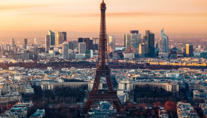 Torre Eiffel em Paris, capital da França (Foto: Canva Pro)