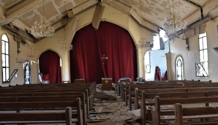Igreja Tal Tawil atingida por bombardeios em 2015, quando o Estado Islâmico atacou aldeias assí...