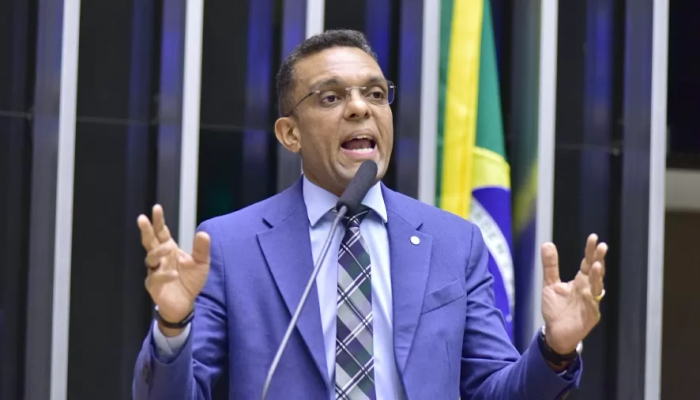 Otoni de Paula (MDB-RJ) Ã© deputado federal e pastor evangÃ©lico. (Imagem: Zeca Ribeiro/CÃ¢...